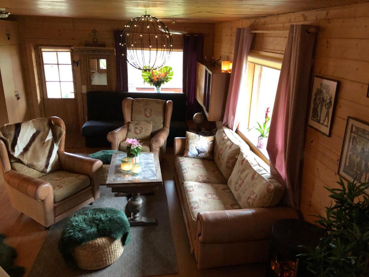 Chalet Holmen Уддевалла Экстерьер фото